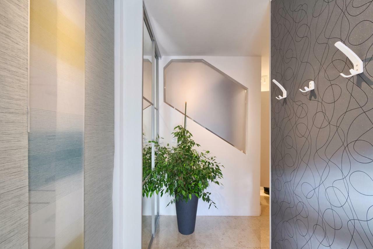 Apartment Active